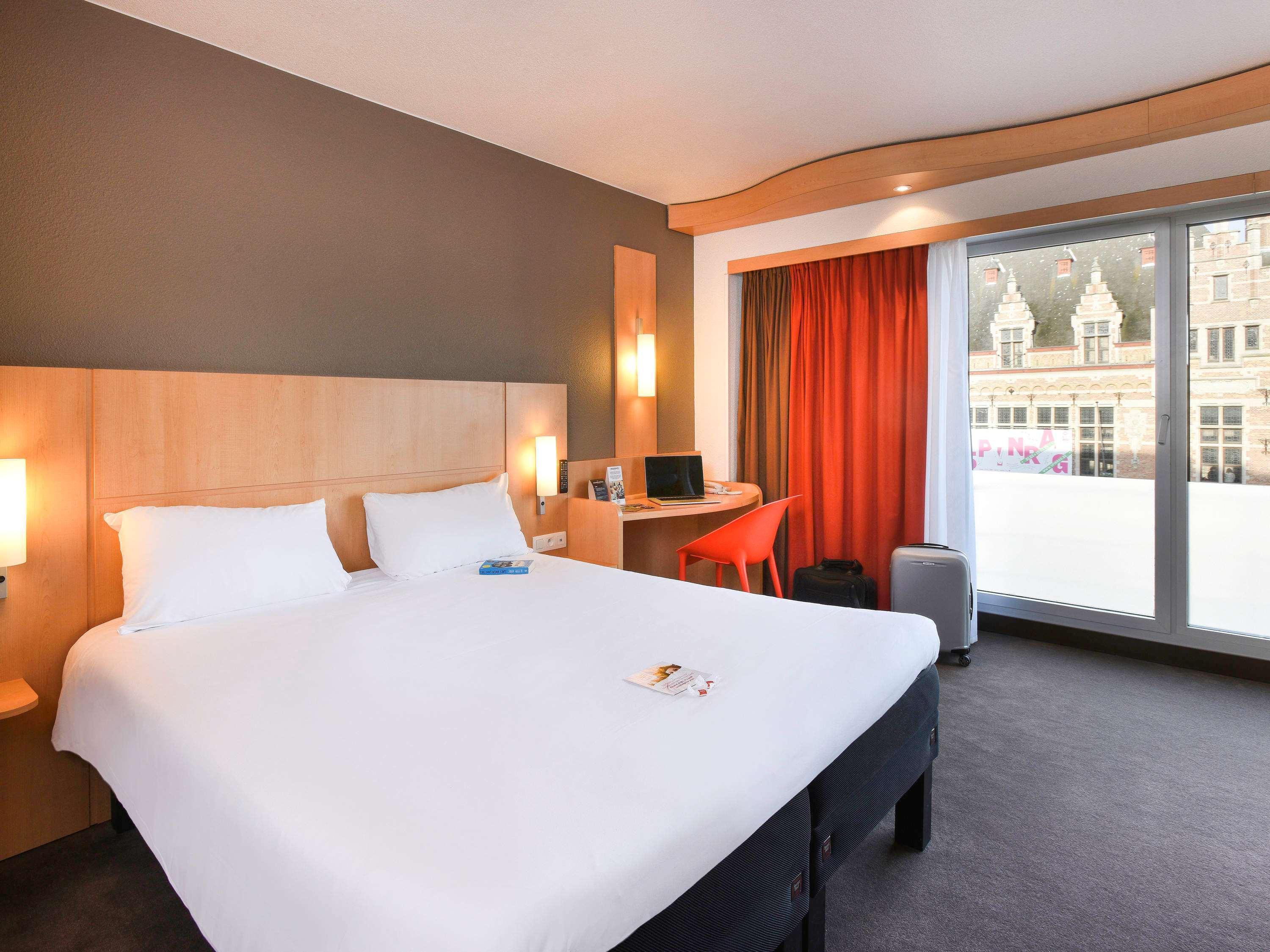 Ibis Kortrijk Centrum Экстерьер фото